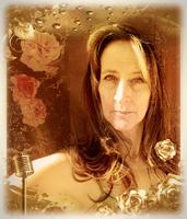 Evelyn Roper (OPAL MOON) photo