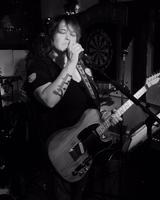 ELANA HARTE photo