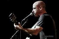 Tony Furtado photo