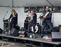 The Grovelers photo