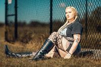 Mae Monroe photo