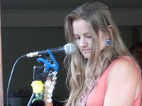 Zoe Elliot photo
