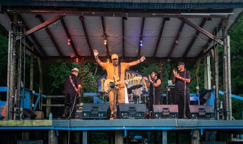 Profile photo kv_band_photo.JPG