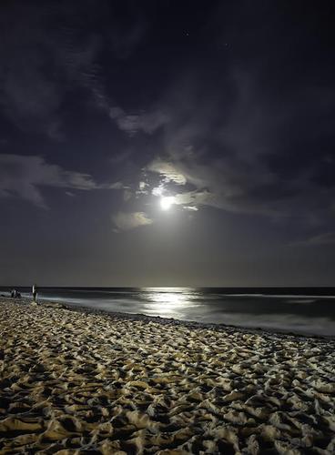 Profile photo beach_at_night_-_adrianna.jpg