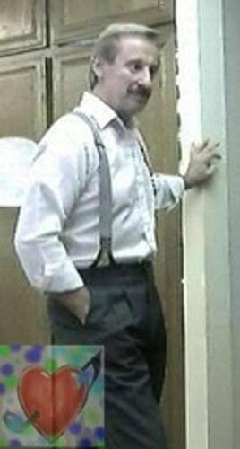 Profile photo Doug_in_suspenders_with_heart_two.jpg