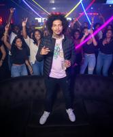 OxNxExZ photo