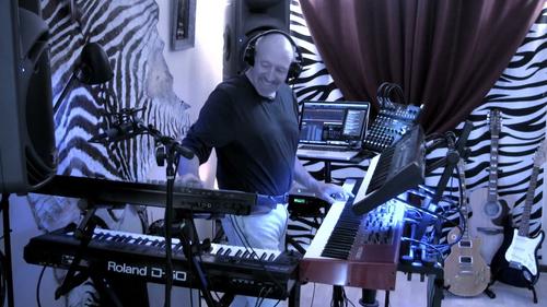 Profile photo Rolf_Studio_2.jpg