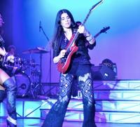 Betty Navas photo