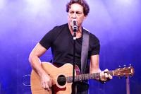 Oliver James photo