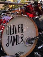 Oliver James photo