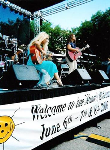 Profile photo 1421344431_Goombay_Festival_feat._Tara_J._King.jpg