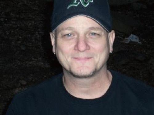 Profile photo 1353178824_tom_pic.gif