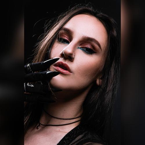 Profile photo square-image.jpg