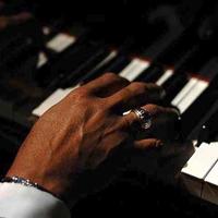 Vel Lewis photo