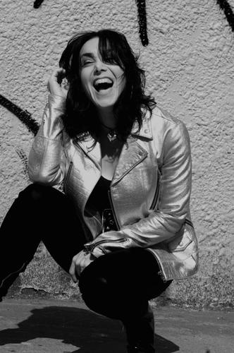 Profile photo Jana_Peri_B_W_Promo.jpg