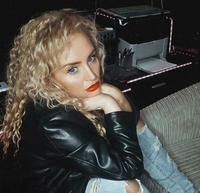 Karla lynette photo