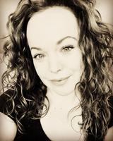 Allison Crowe photo