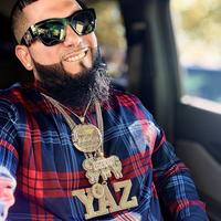 Yazi Versace photo
