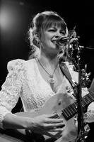 Tekla Waterfield photo