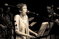 AlicebanD photo