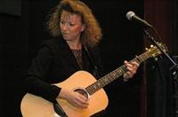 Lisa Martin photo
