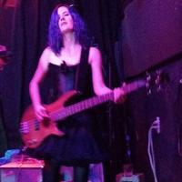 Amy Bleu photo