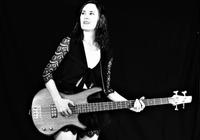 Amy Bleu photo