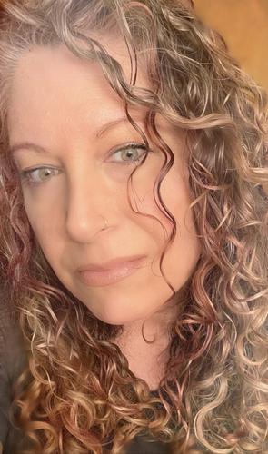 Profile photo C1628381-CE0C-41C5-9FD8-F15A6A1F7243.jpeg