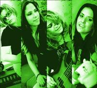 GATAS VERDES photo