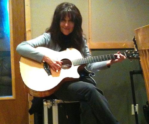 Profile photo 1435532418_Q_Gio_Studio_Crop.jpg