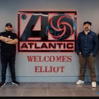 Elliot Fernandez photo